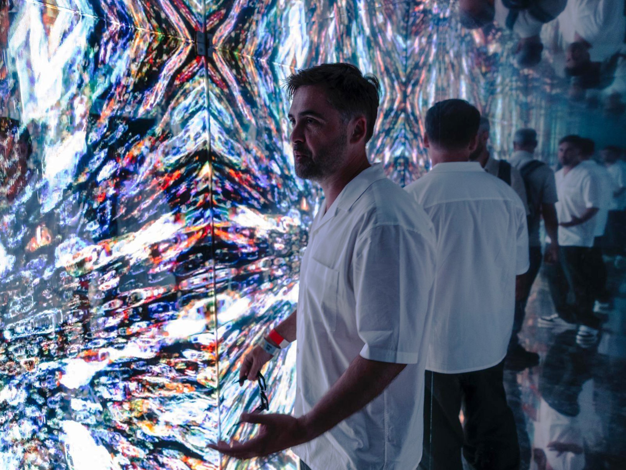 An Artist with an Eye for Optics | Eko33
