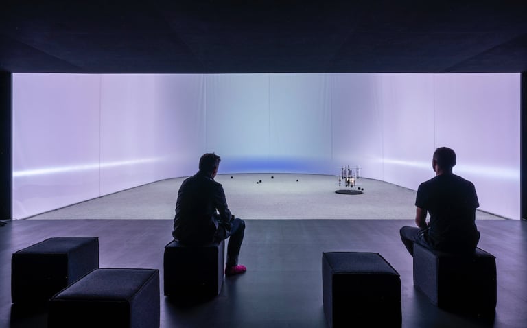 Carsten Nicolai, transmitter / receiver — the machine and the gardener, 2022. Courtesy of Carsten Nicolai Studio, Haus der Kunst Munchen, and 0xCollection. Photography by Maximillian Geuter