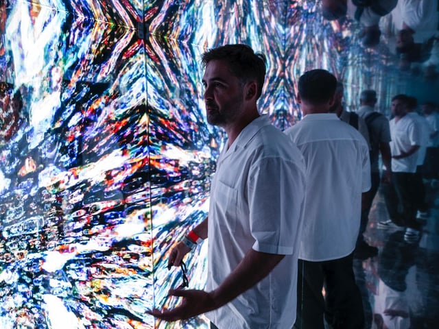 An Artist with an Eye for Optics | Eko33